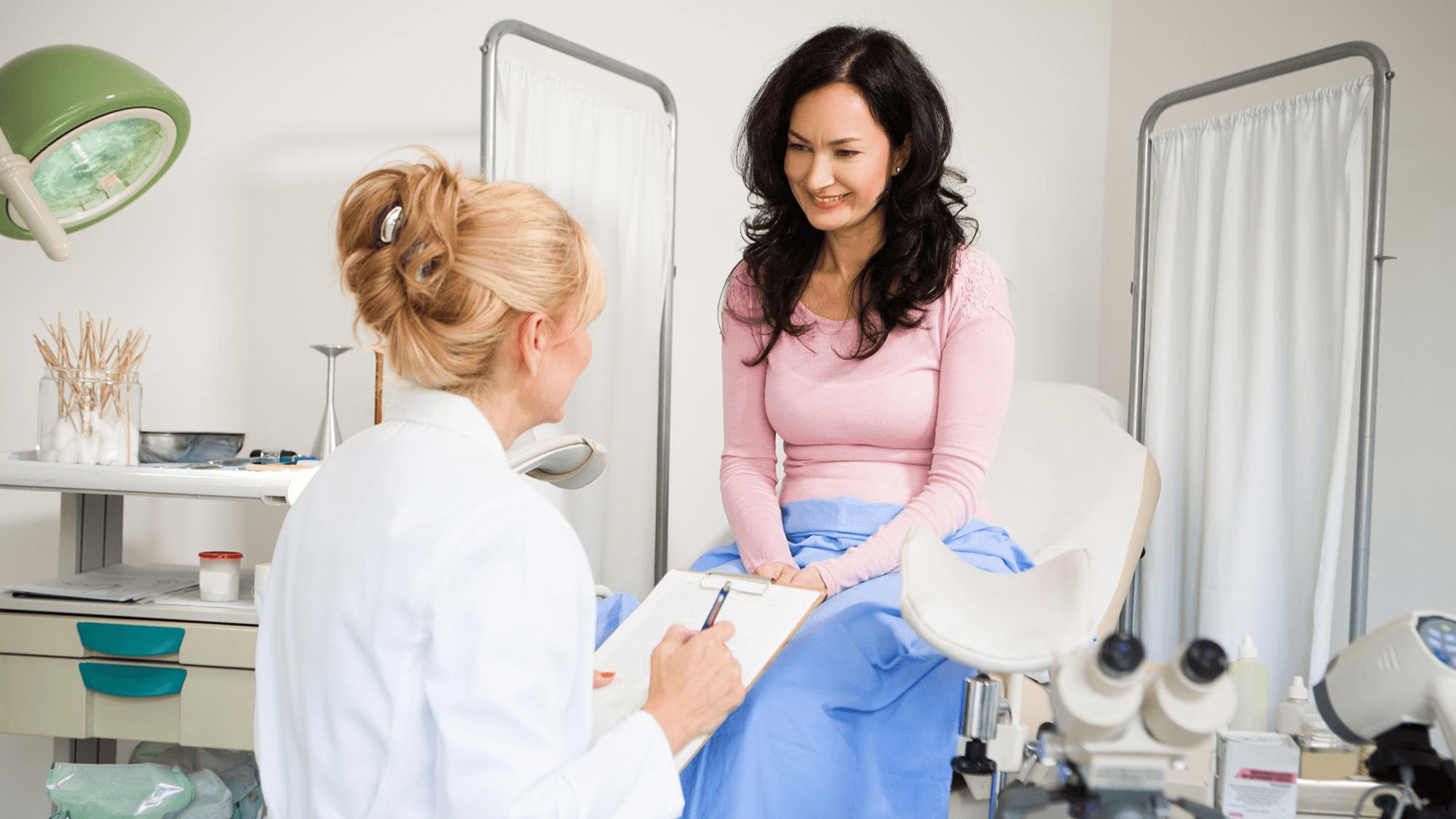 Best Laparoscopic Gynaecological Surgeon in Noida: Dr. Shachi Singh
