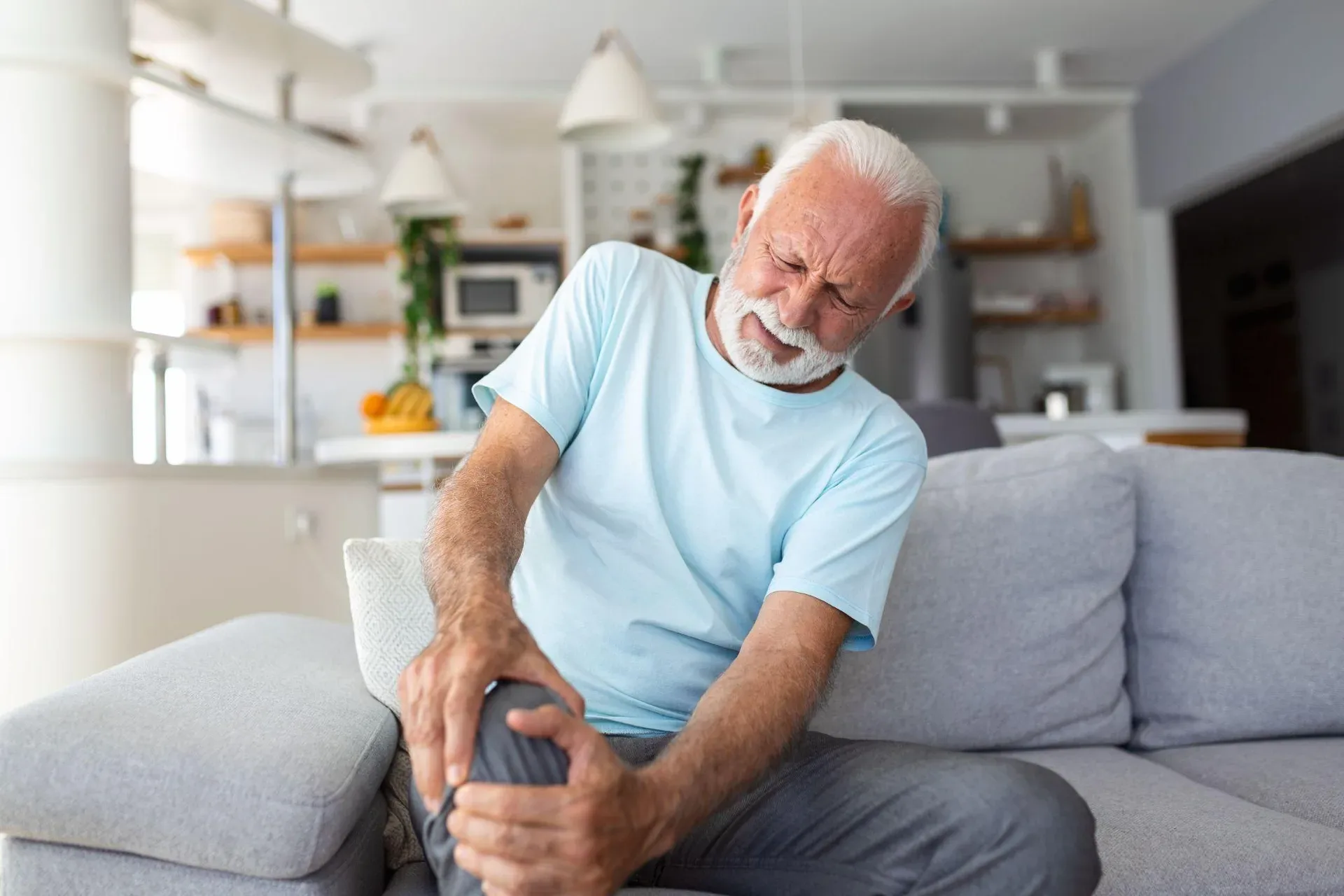 Hot Flashes: Causes, Triggers and Treatment Options